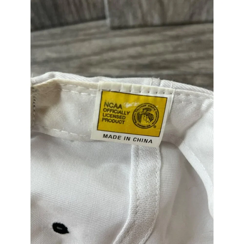 Vintage 1996 NCAA Men's Basketball Final Four Champions Logo 7 Snapback - Picture 9 of 9